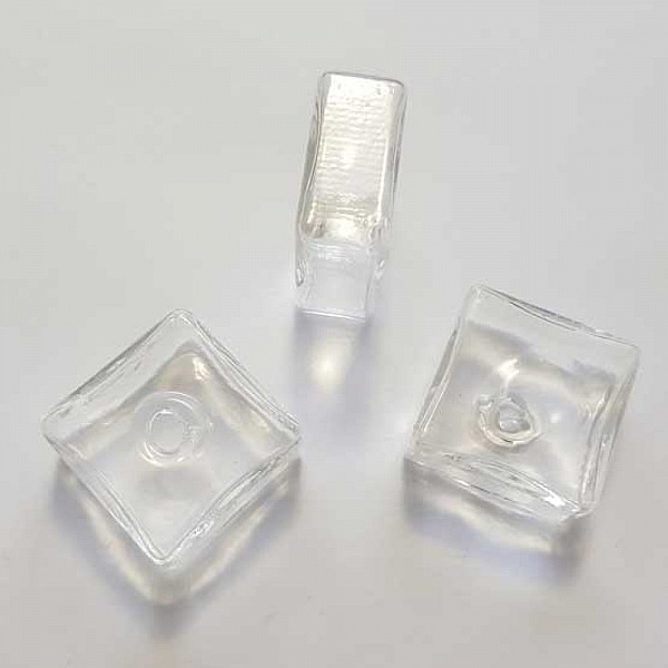 10 Boules en verre Carr&eacute; 20 mm &agrave; remplir