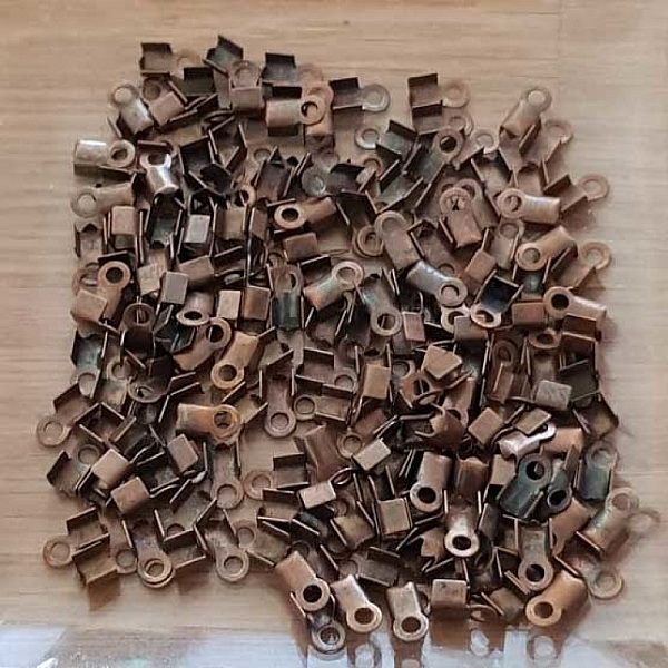 10 Embouts &agrave; coller Serres Cordons 4 x 4 mm N&deg;02