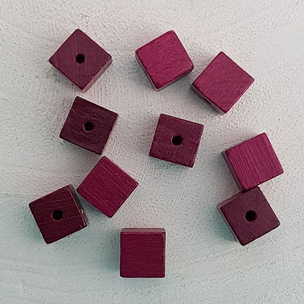 10 tr&auml;p&auml;rlor Cube / Square 10 mm Bordeaux