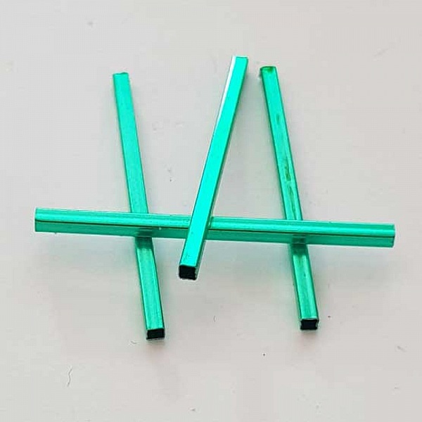 10 Tubes Carr&eacute;s 40 mm Vert