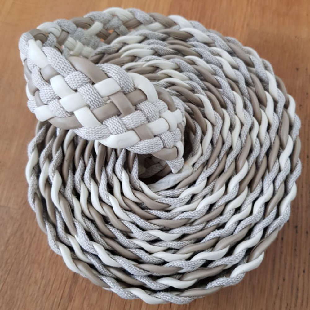 1 meter flätad läder N°01 30 mm