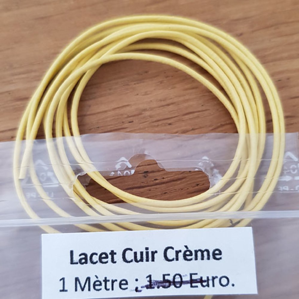 1 meter Slätt läder runt snöre Cream 1 mm