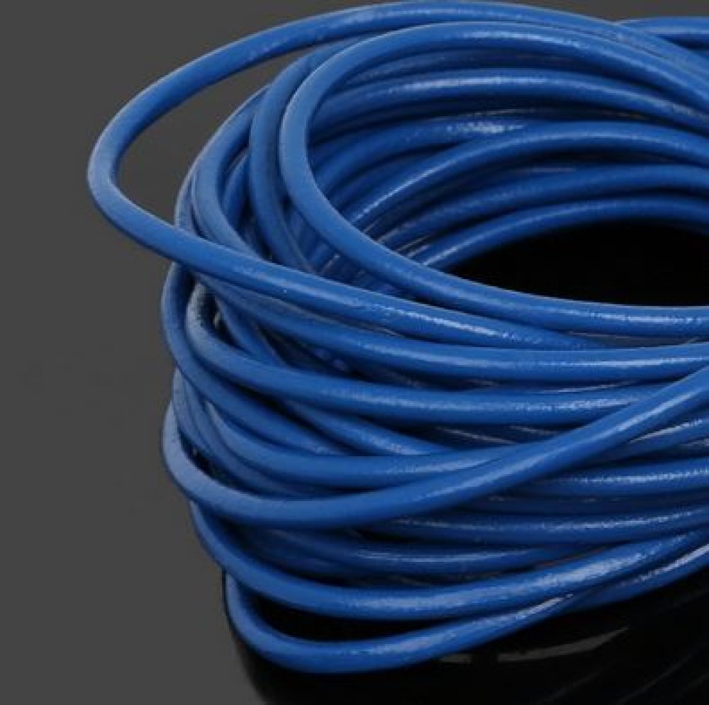 1 meter Rund slät lädersladd Blå 3 mm