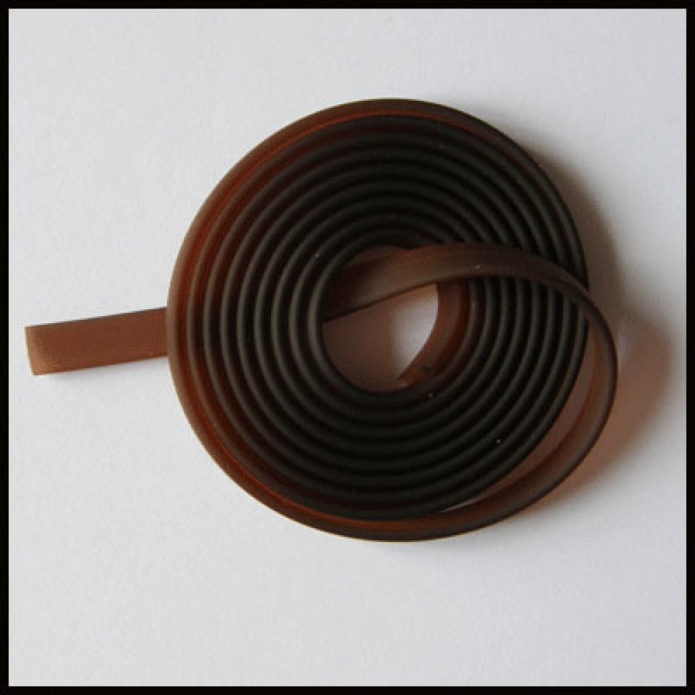 1 meter platt pvc-sladd 5,8 x 1,9 mm karamell