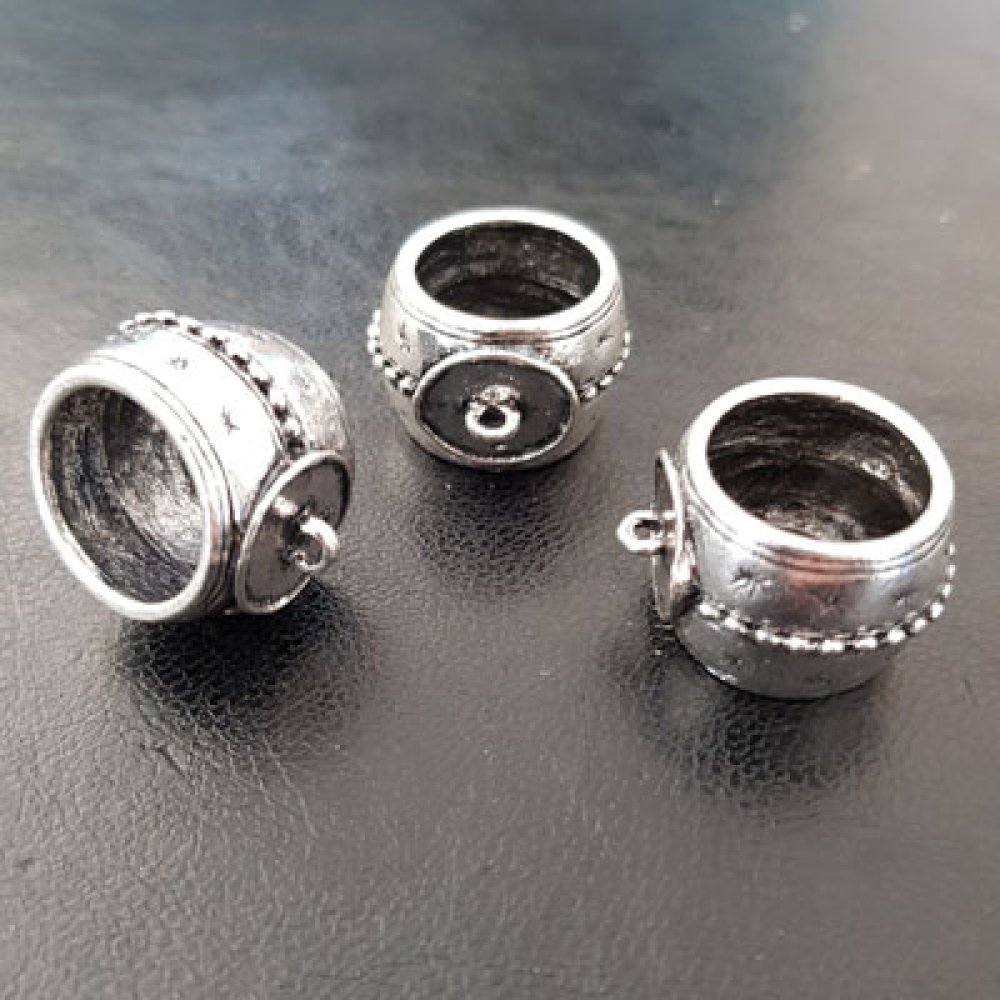 3 halsduksslingor N°02