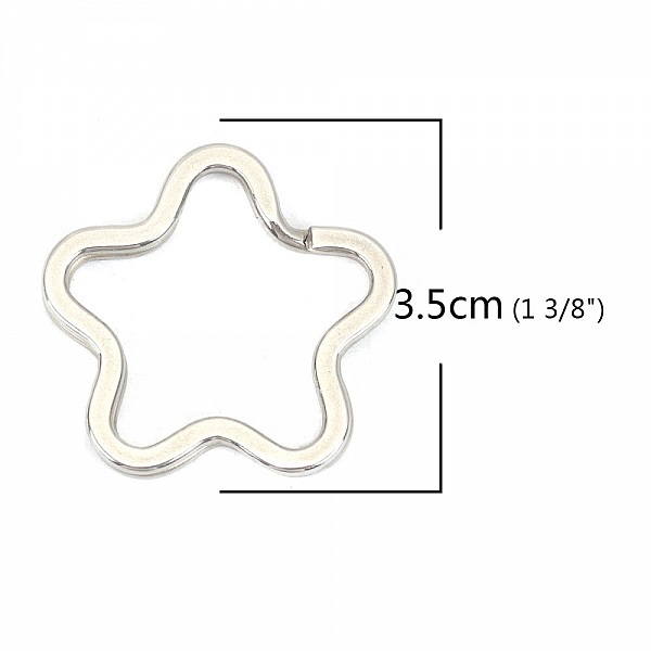 Blomformad nyckelring Rostfritt st&aring;l 34 x 35 mm
