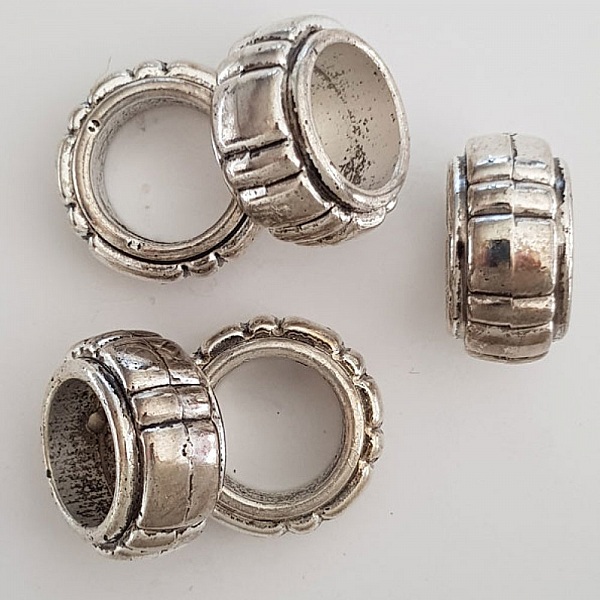 CCB halsbandsringar med stort h&aring;l nr 49