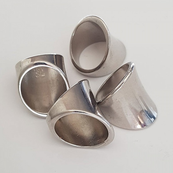 CCB halsbandsringar stort h&aring;l nr 53