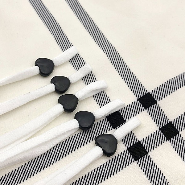 Elastiskt band med svart gummihj&auml;rta sp&auml;nne N&deg;04 x 10 stycken