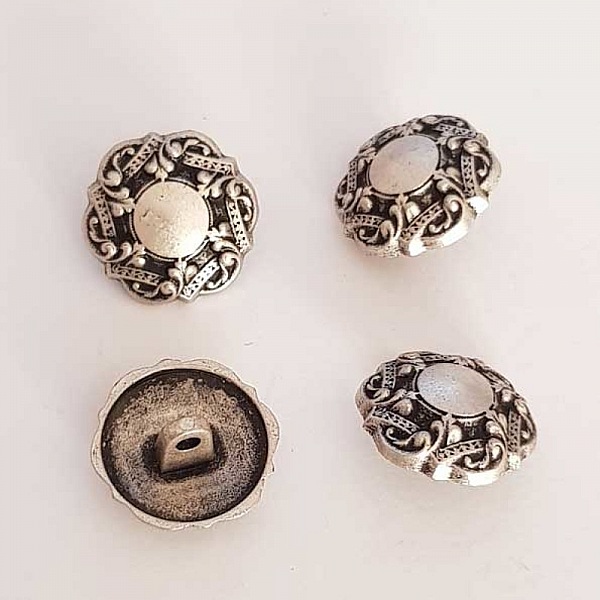 Bouton Argent N&deg;26 de 18 mm Rond