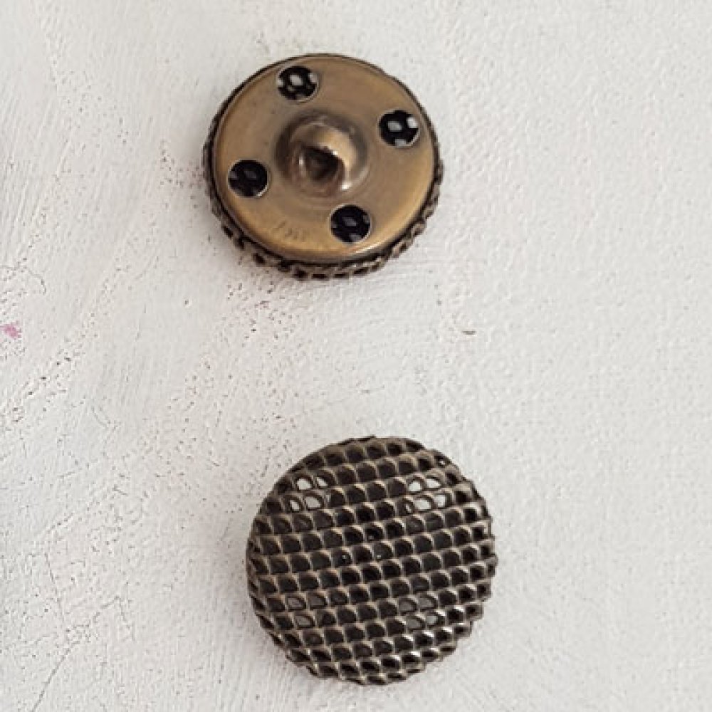 Knopp nr 18, 15 mm rund