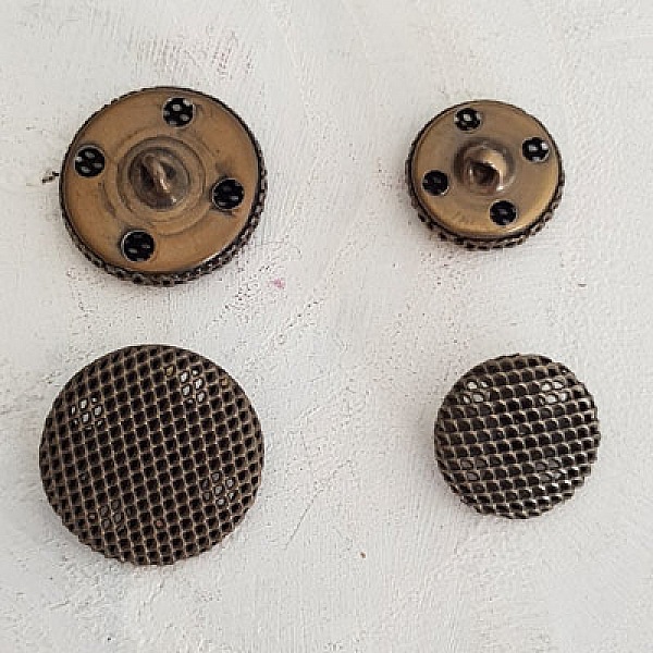 Knopp nr 18, 15 mm rund