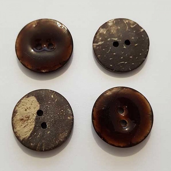 Boutons 20mm &agrave; deux trous ronds en noix de coco N&deg;08