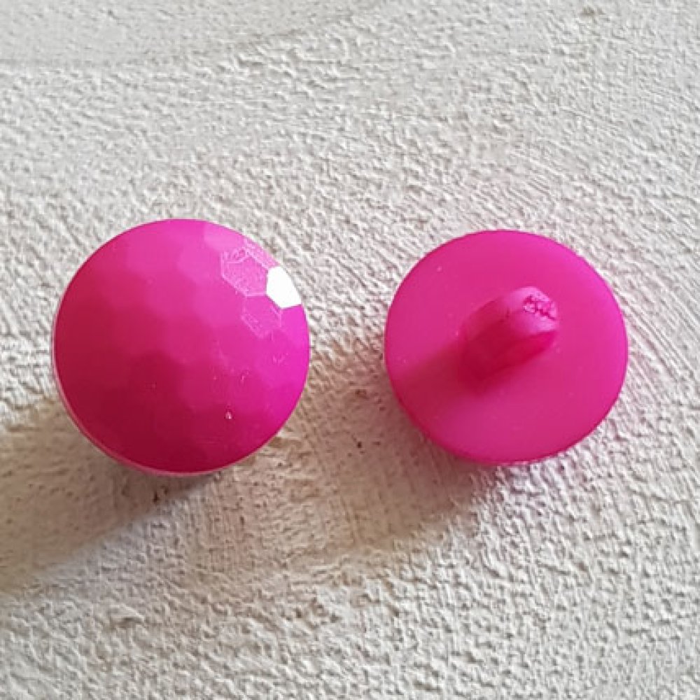 Fantasiknappar för barn och spädbarn Platt facetterat mönster nr 05-06 Fushia