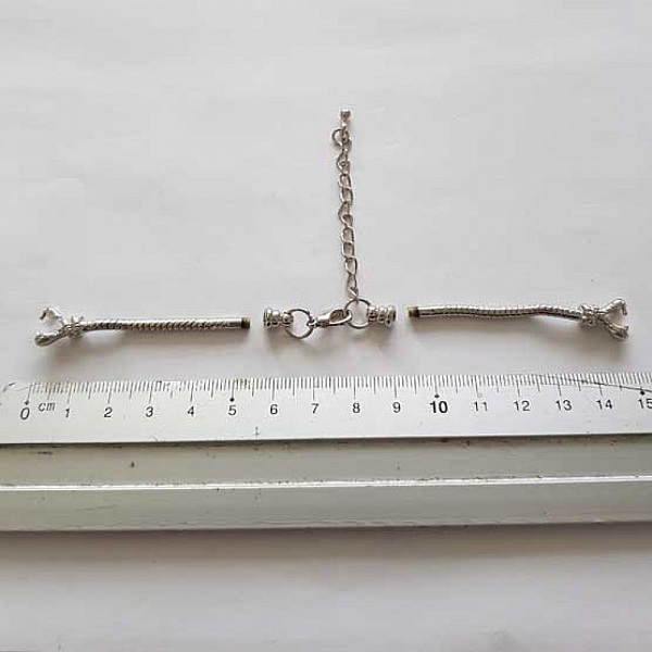 Europeisk stil klocka Dial kedja armband med karbinl&aring;s 6 X 7.5 Cm