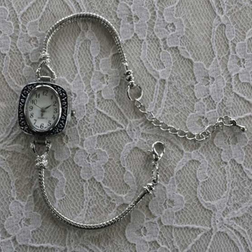 Europeisk stil klocka Dial kedja armband med karbinlås 8.5 X 9.5 Cm