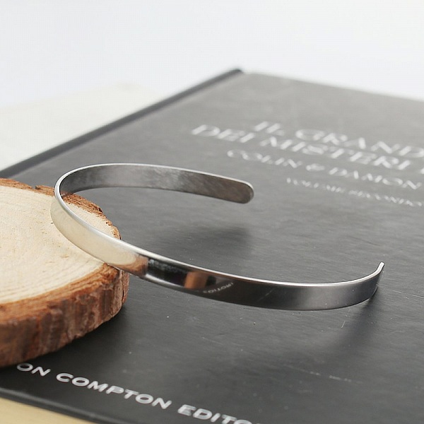 Rostfritt st&aring;l 5 mm manschettarmband N&deg;01