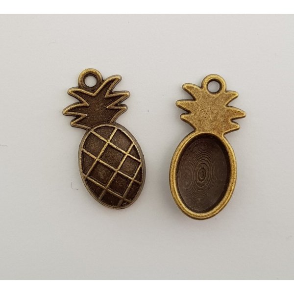 Ananas charm N&deg;02