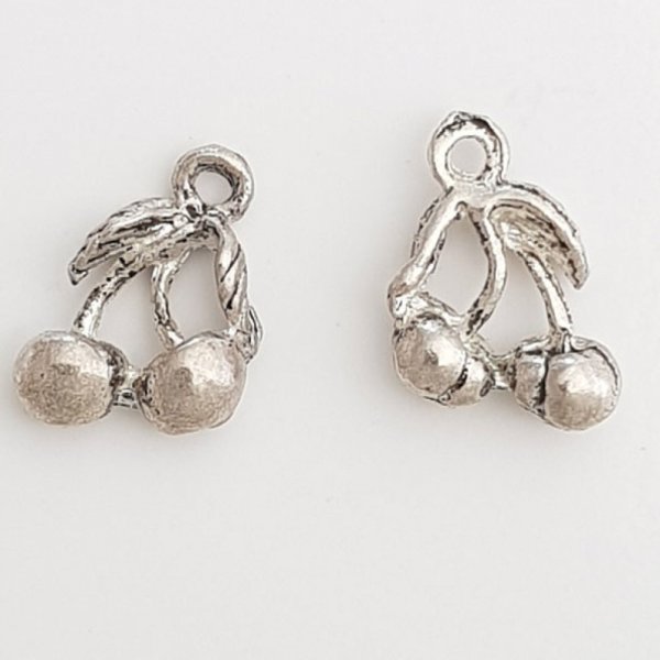 K&ouml;rsb&auml;rs charm N&deg;03