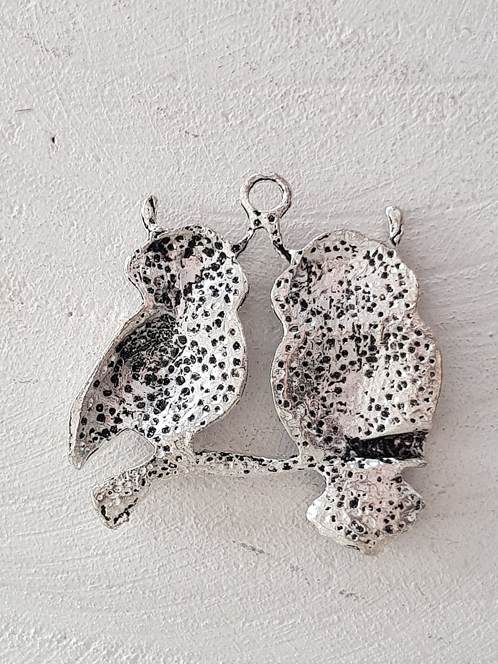 Uggla charm N&deg;08