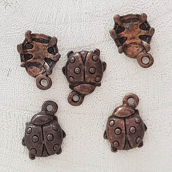 Beetle charm N&deg;02