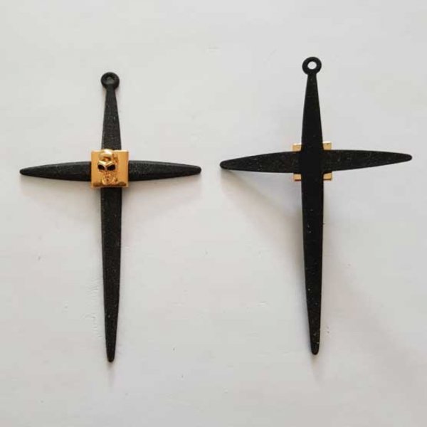 Breloque Croix N&deg;07 Noir