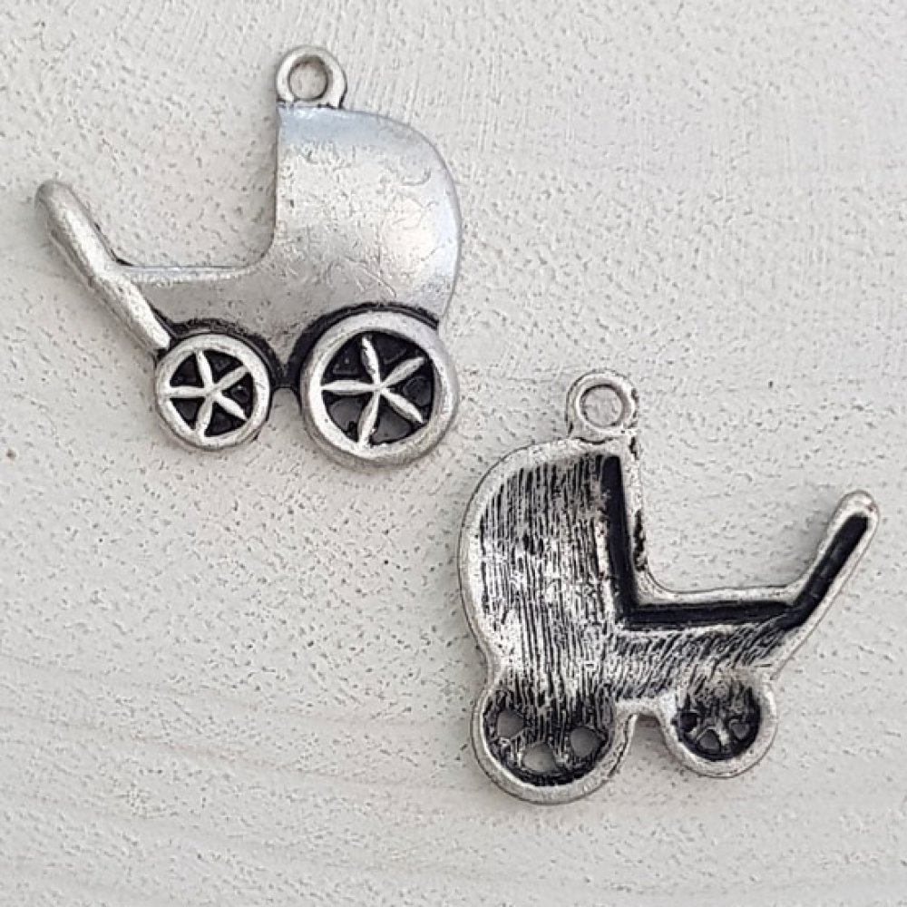 Barnets charm N°69 barnvagn