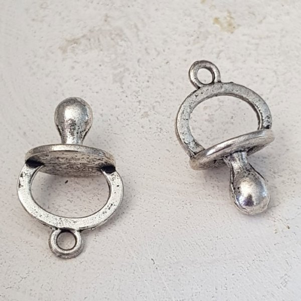 Barnets charm N&deg;70 dummy