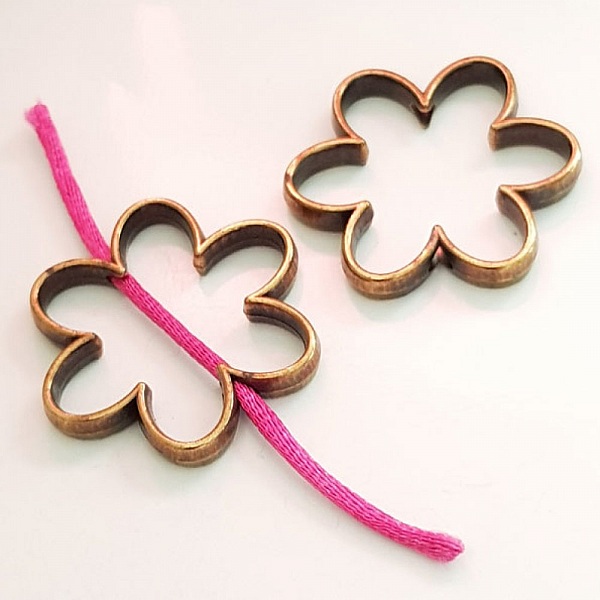 Flower Charm Metal N&deg;010 Brons