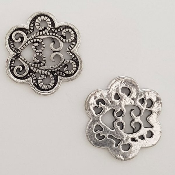 Charm blomma metall N&deg;015 silver