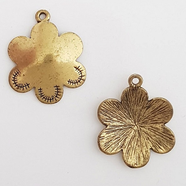 Charm blomma metall N&deg;021 gammalt guld