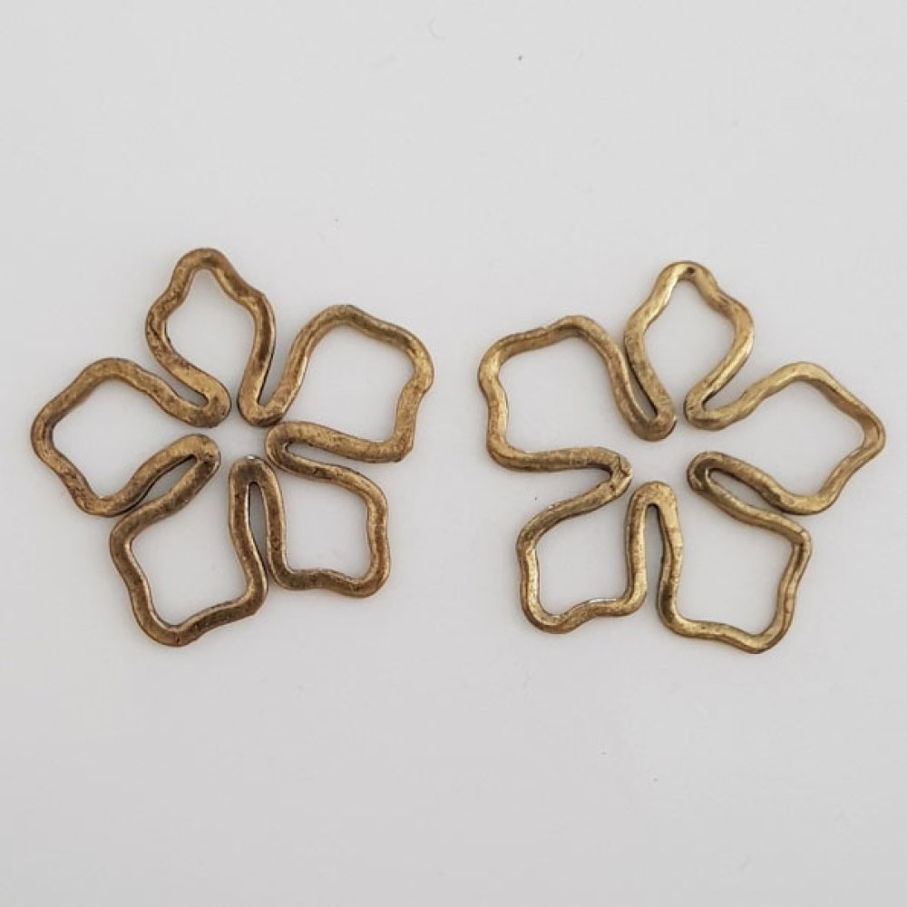 Flower Charm Metal N°024 gammalt guld