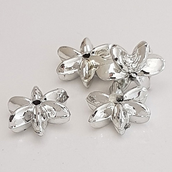 Charm blomma metall N&deg;110 Silver