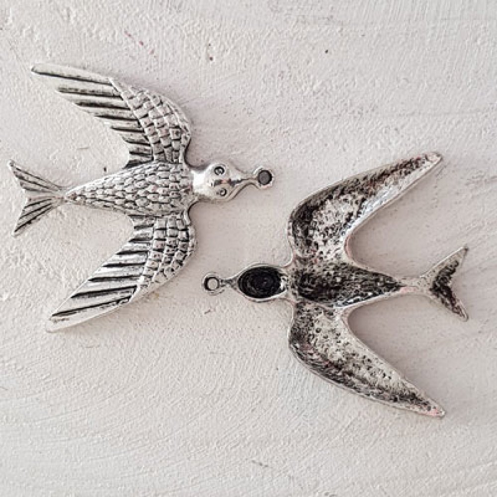 Svalan charm N°01-36 x 36 mm.