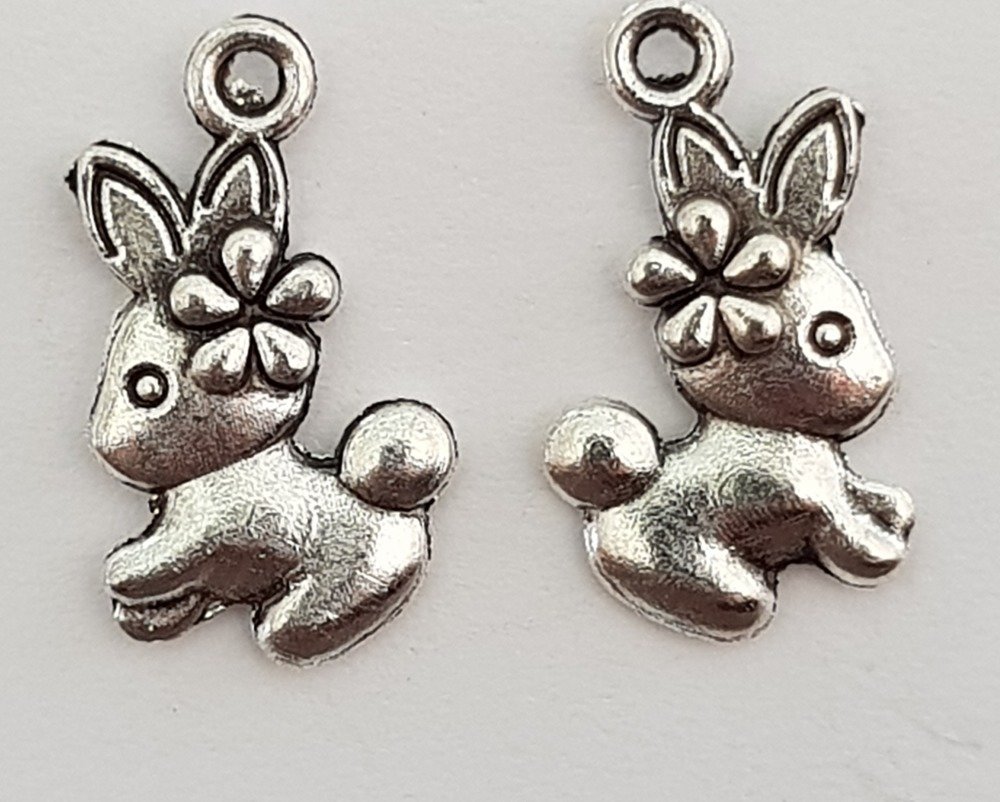 Kanin charm N°01