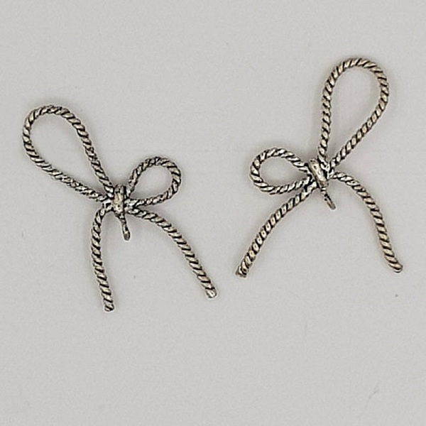 Silver Bow Tie Charm N&deg;08 silver metall fluga charm