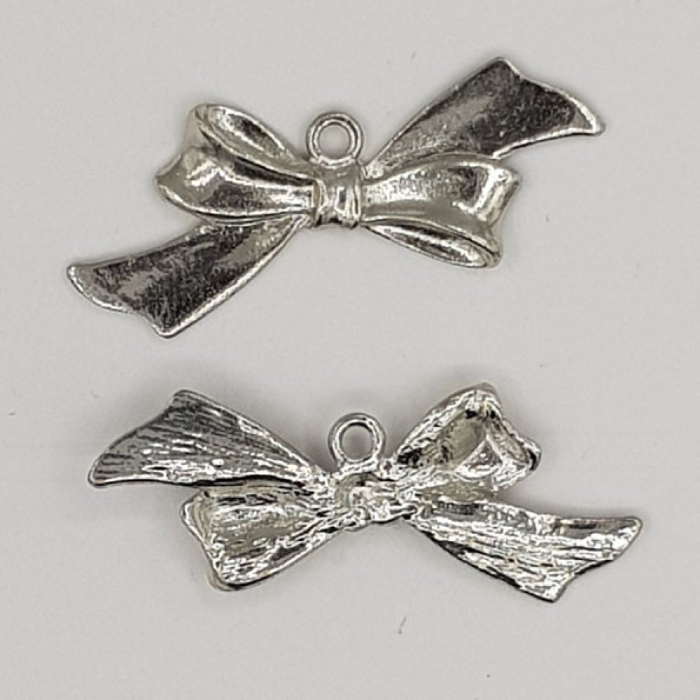 Silver fluga charm N°18 silver metall fluga charm