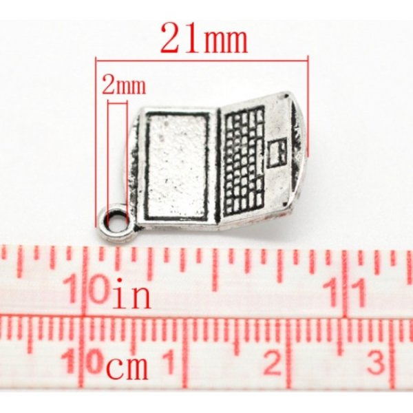 Dator Charm N&deg;01