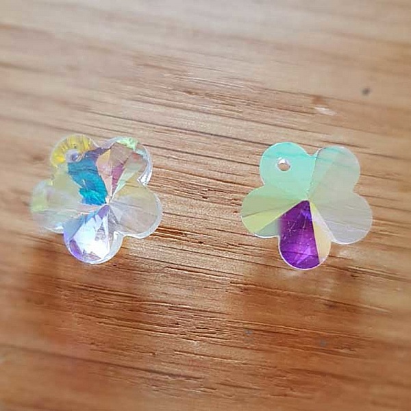 Blomma h&auml;nge i facetterat glas N&deg;04-01