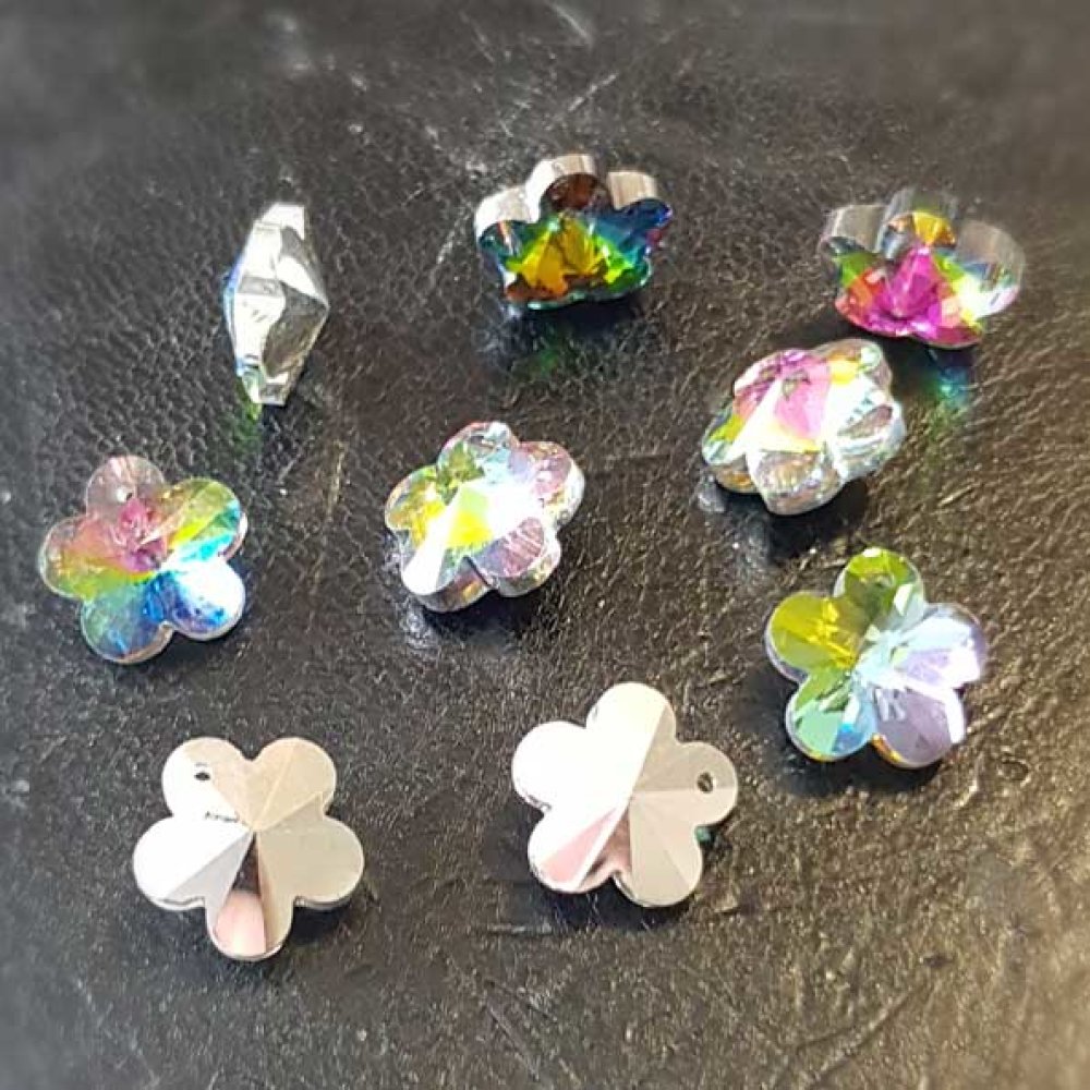 Blomma hänge av facetterat glas N°04-02