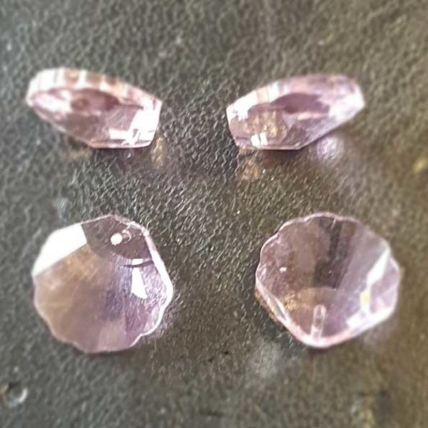 Pendel i facetterat glasskal N&deg;01-01