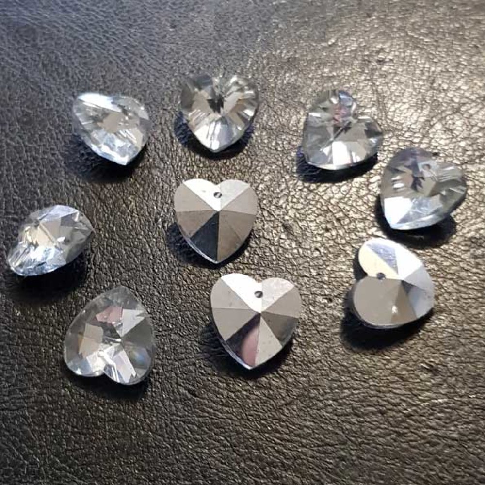 Hjärta hänge i facetterat glas N°01-01