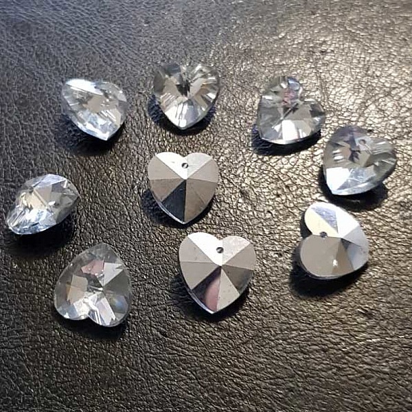 Hj&auml;rta h&auml;nge i facetterat glas N&deg;01-01