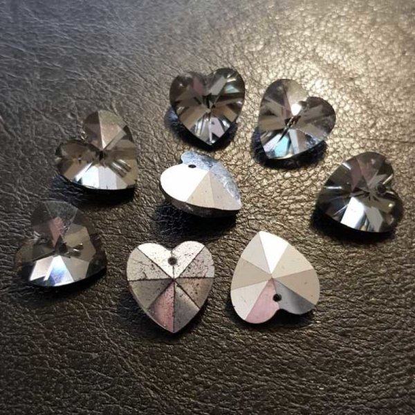 Hj&auml;rta h&auml;nge i facetterat glas N&deg;01-02