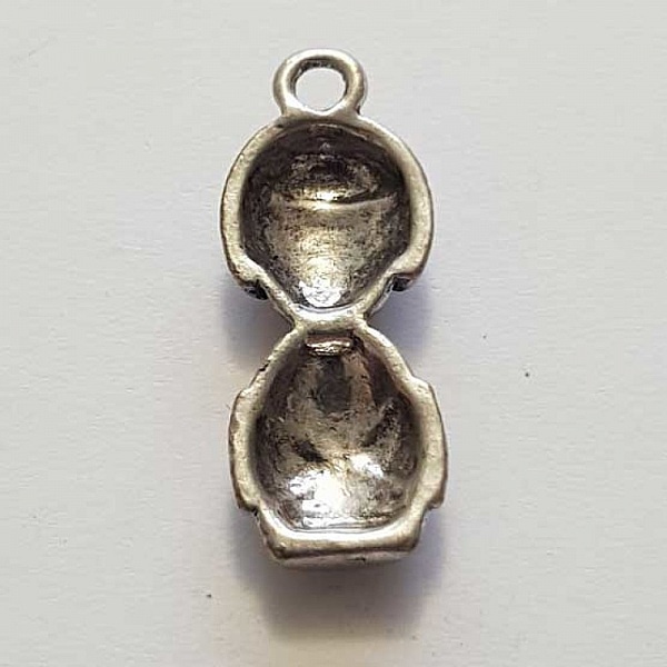 Breloque Poup&eacute;e Chinoise N&deg;02 24 mm Argent