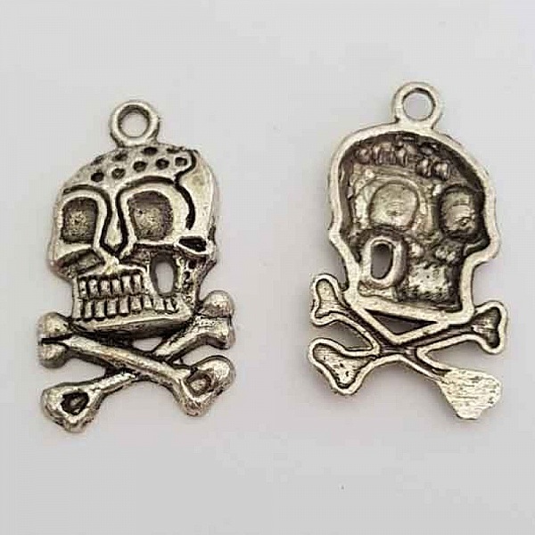 Skull och korsben charm N&deg;02