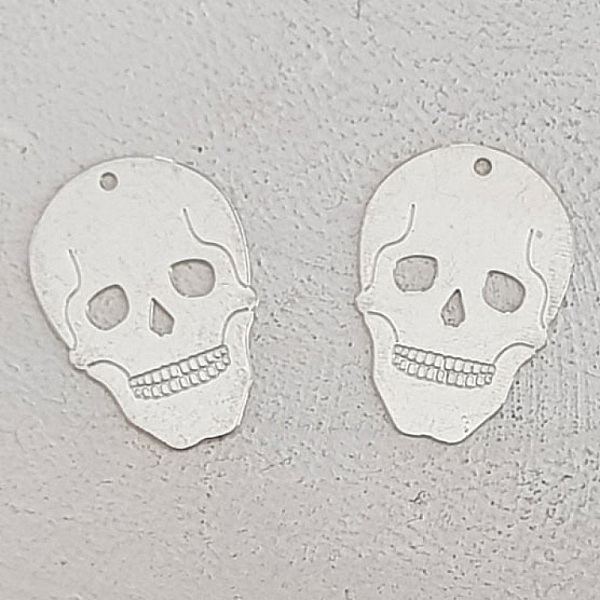 Skull och korsben charm N&deg;09