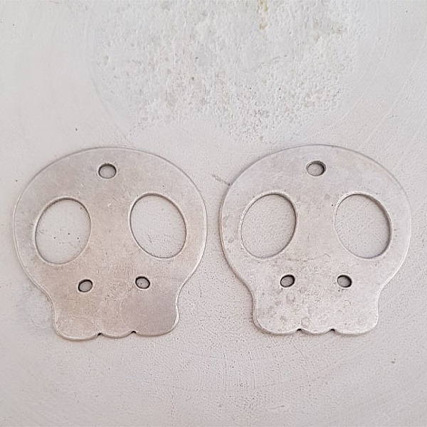 Skull och korsben charm N&deg;21