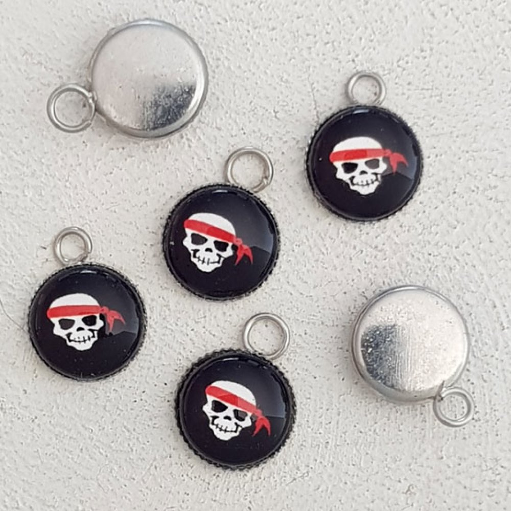 Skull och korsben charm N°31