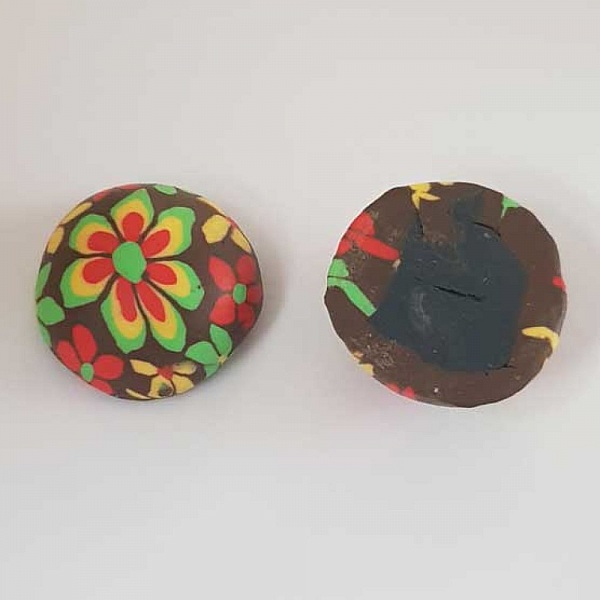 Cabochon p&acirc;te polym&egrave;re 20 mm Fleur Marron N&deg;06